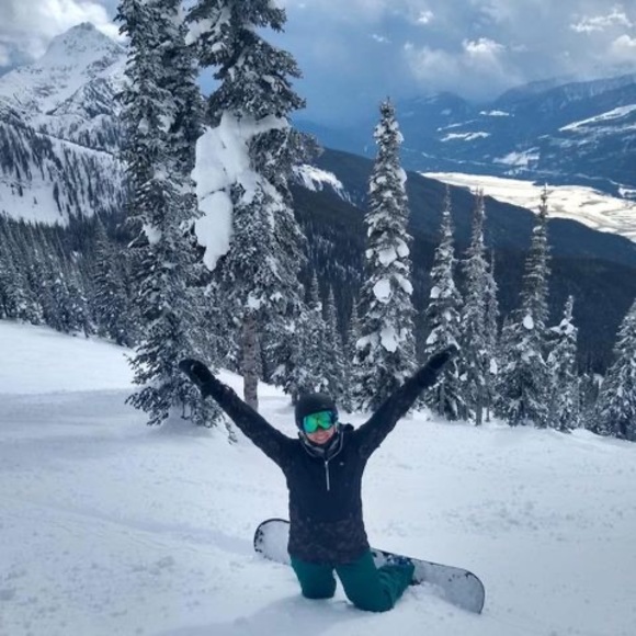 Meet your Posher, Laura - Picture 1 of 1